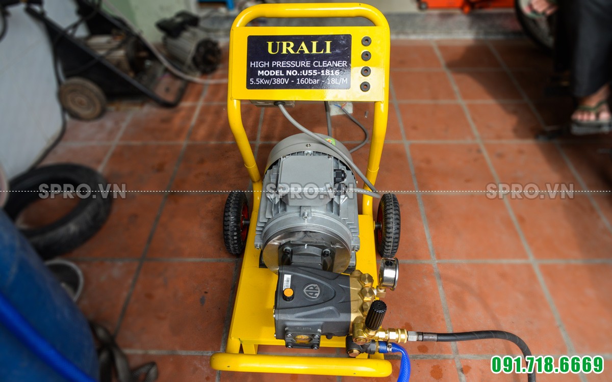 Máy rửa xe cao áp AR U55-1816 - Dùng điện 3 pha