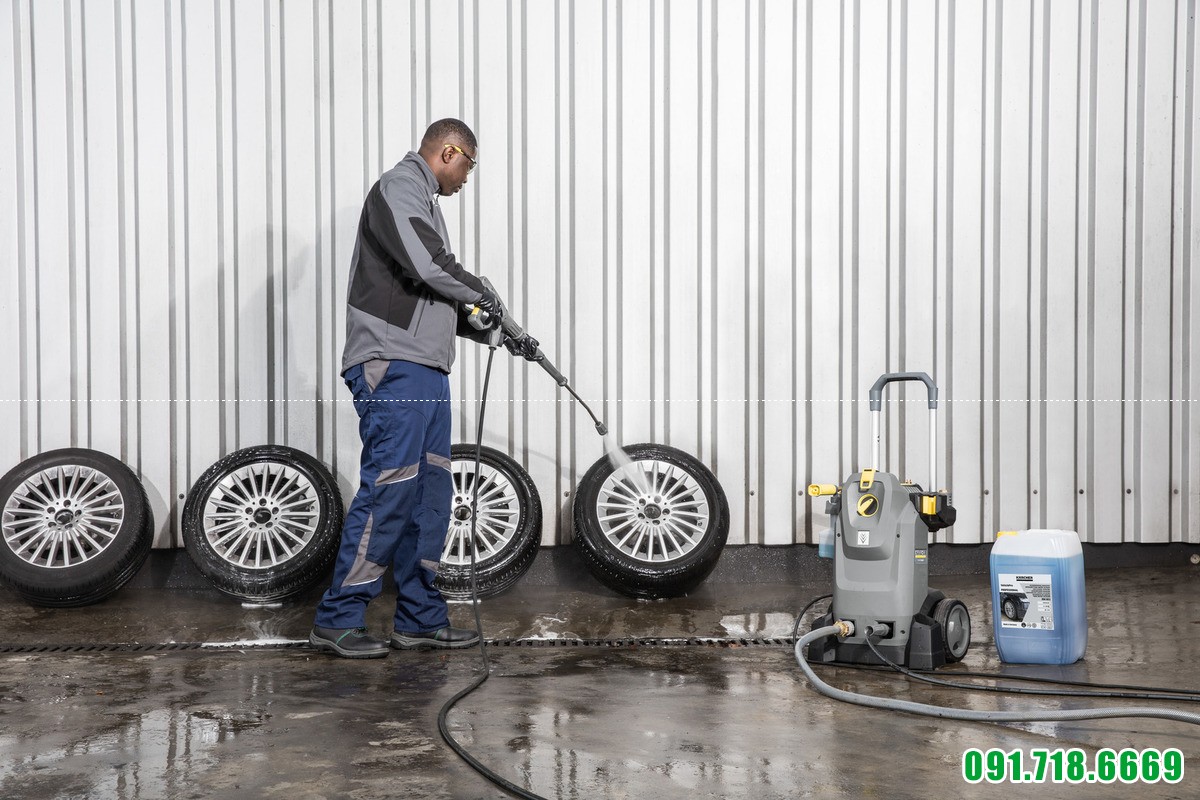 Máy phun xịt rửa áp lực cao Karcher HD 6/15 M - Germany