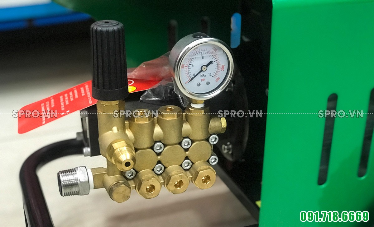 Đầu bơm máy rửa xe cao áp Botu L-1008B2