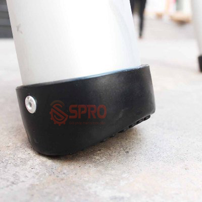 Đế cao su của thang nhôm SUMO ADT-806B