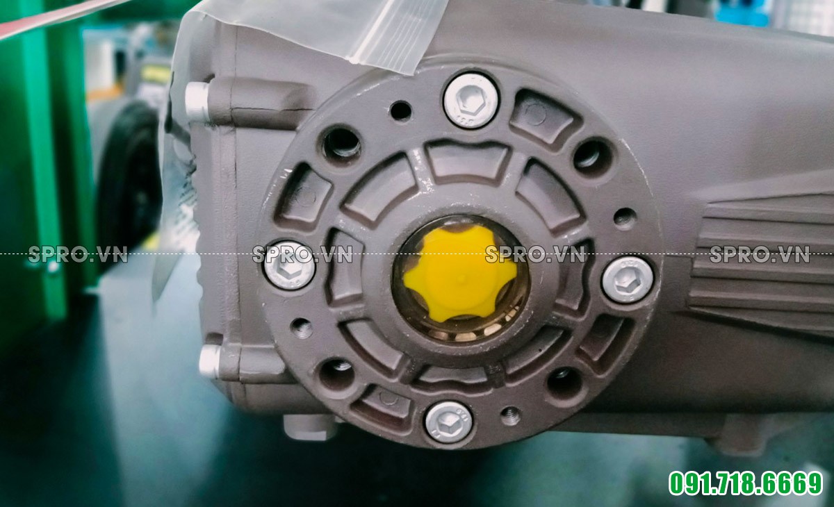 Mặt thăm dầu máy rửa xe siêu cao áp Botu BFC-2250