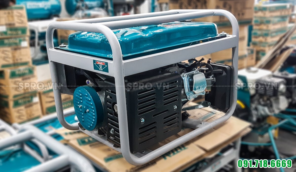 Mặt bên máy phát điện chạy xăng Total TP130005-1