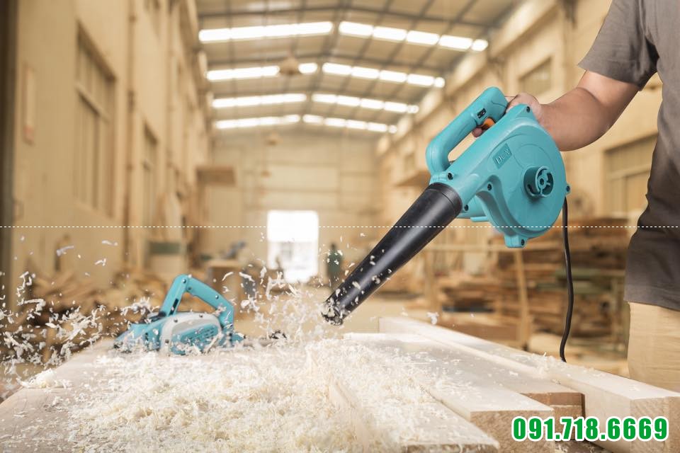 Máy thổi bụi DCA AQF32