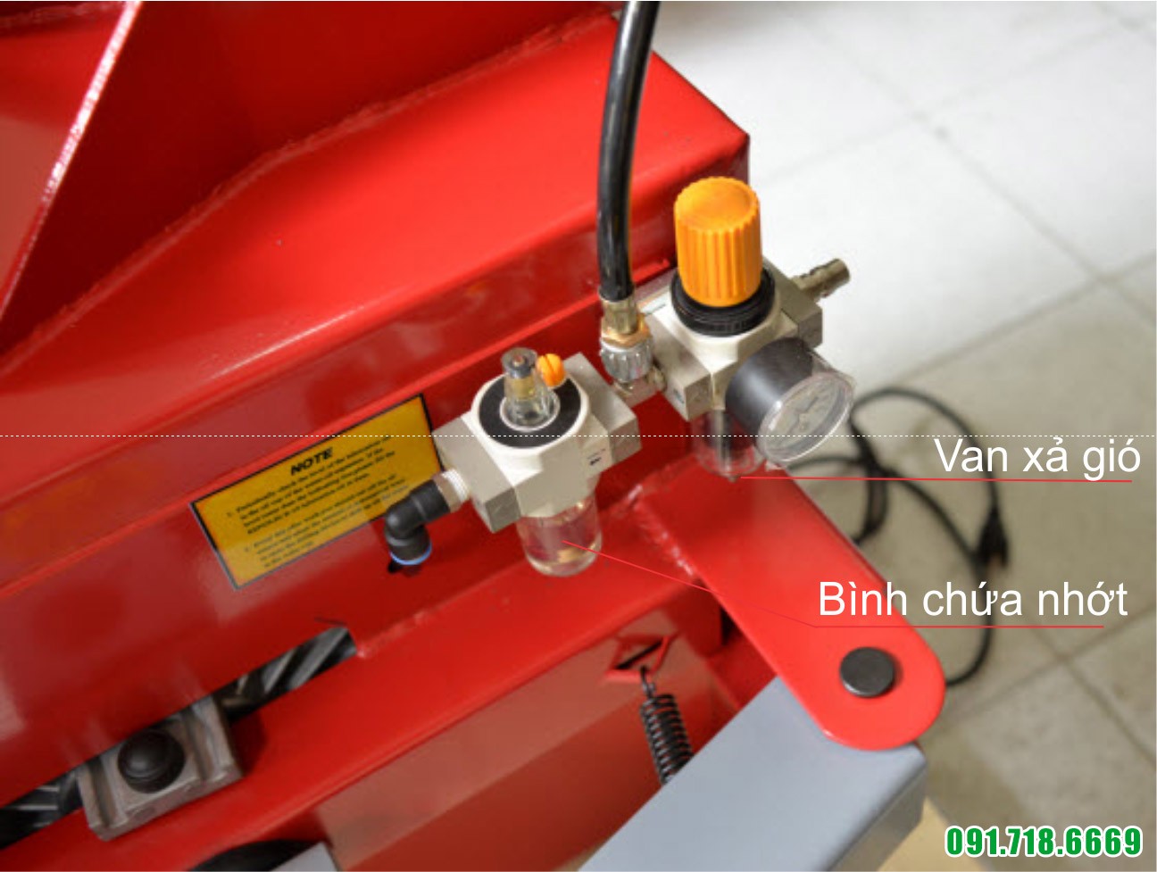 Máy tháo vỏ xe tay ga nhập khẩu